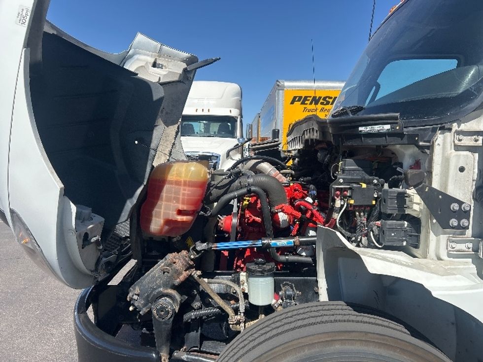 Medium Duty Box Truck-Light and Medium Duty Trucks-International-2022-MV607-Phoenix-AZ-140,392\n\t\tmiles-$ 66,500 - Image 24