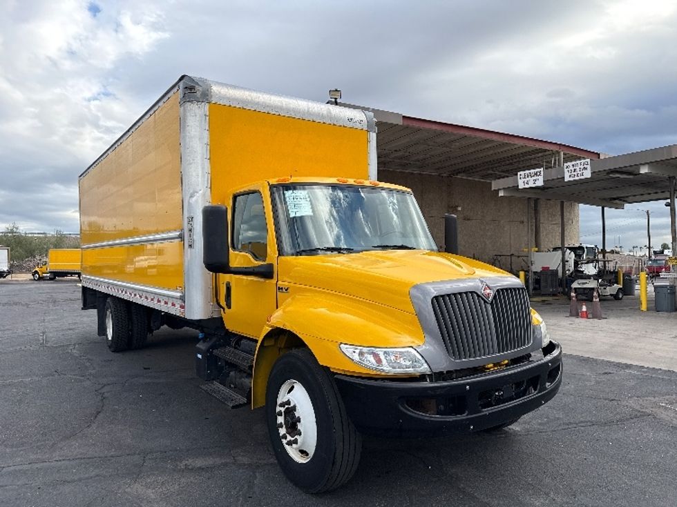 Medium Duty Box Truck-Light and Medium Duty Trucks-International-2022-MV607-Phoenix-AZ-207,245\n\t\tmiles-$ 43,750 - Image 1