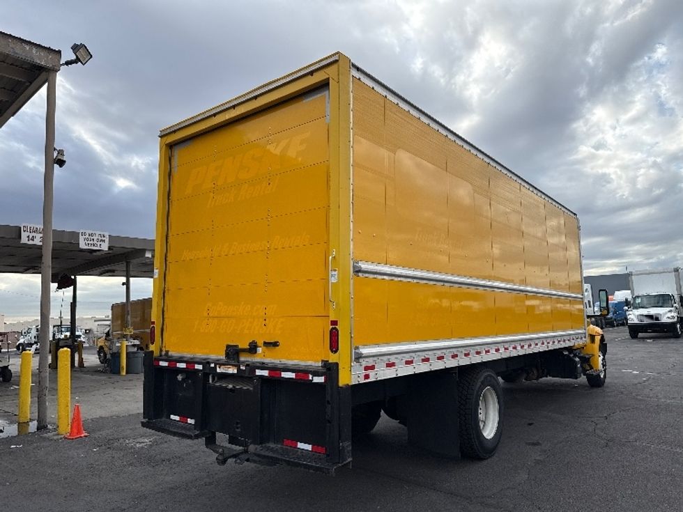 Medium Duty Box Truck-Light and Medium Duty Trucks-International-2022-MV607-Phoenix-AZ-207,245\n\t\tmiles-$ 43,750 - Image 12