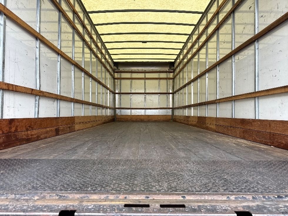 Medium Duty Box Truck-Light and Medium Duty Trucks-International-2022-MV607-Phoenix-AZ-207,245\n\t\tmiles-$ 43,750 - Image 9