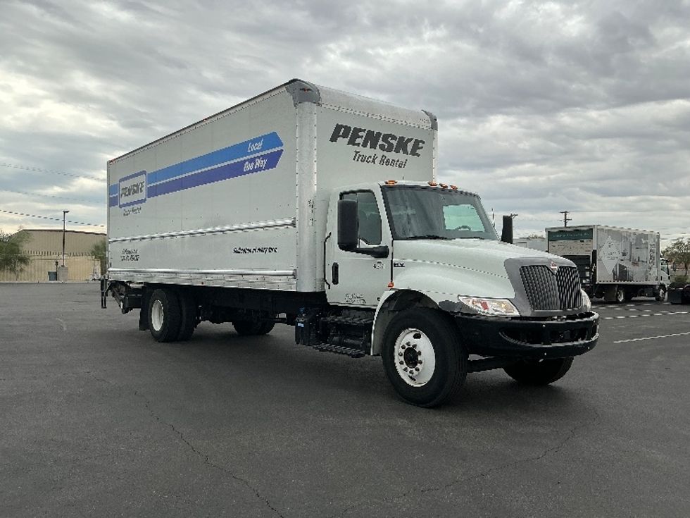Medium Duty Box Truck-Light and Medium Duty Trucks-International-2022-MV607-Phoenix-AZ-222,082\n\t\tmiles-$ 49,750 - Image 1