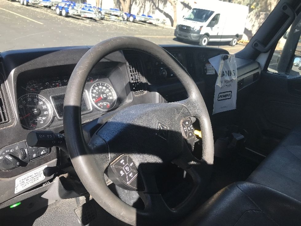 Medium Duty Box Truck-Light and Medium Duty Trucks-International-2022-MV607-Phoenix-AZ-229,394\n\t\tmiles-$ 52,000 - Image 17