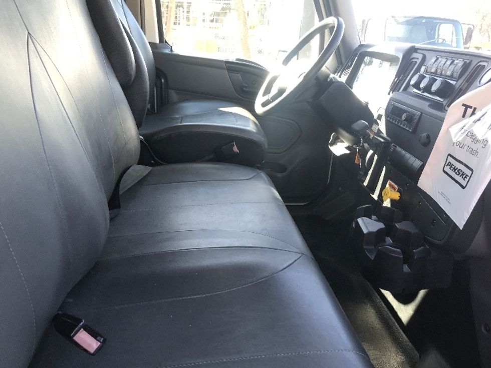 Medium Duty Box Truck-Light and Medium Duty Trucks-International-2022-MV607-Phoenix-AZ-229,394\n\t\tmiles-$ 52,000 - Image 22