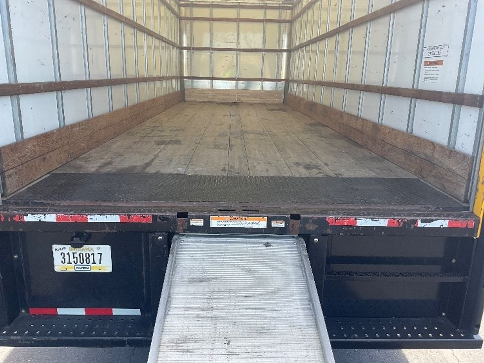 Medium Duty Box Truck-Light and Medium Duty Trucks-International-2022-MV607-Phoenix-AZ-235,632\n\t\tmiles-$ 41,250 - Image 10
