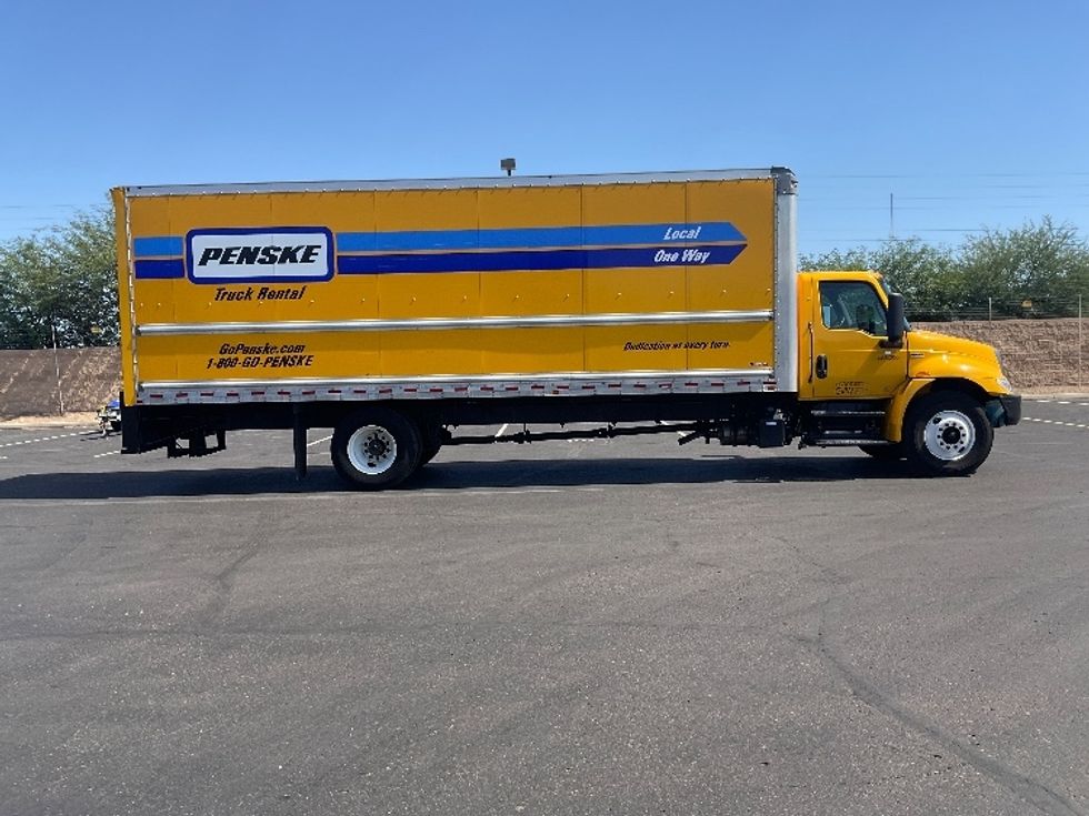 Medium Duty Box Truck-Light and Medium Duty Trucks-International-2022-MV607-Phoenix-AZ-235,632\n\t\tmiles-$ 41,250 - Image 15