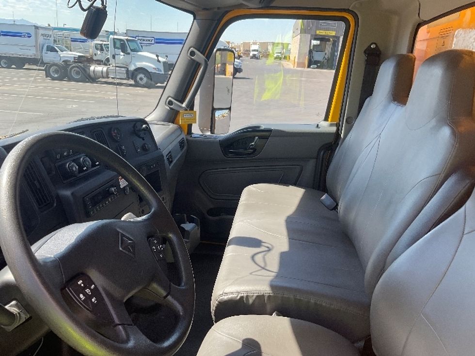 Medium Duty Box Truck-Light and Medium Duty Trucks-International-2022-MV607-Phoenix-AZ-235,632\n\t\tmiles-$ 41,250 - Image 19