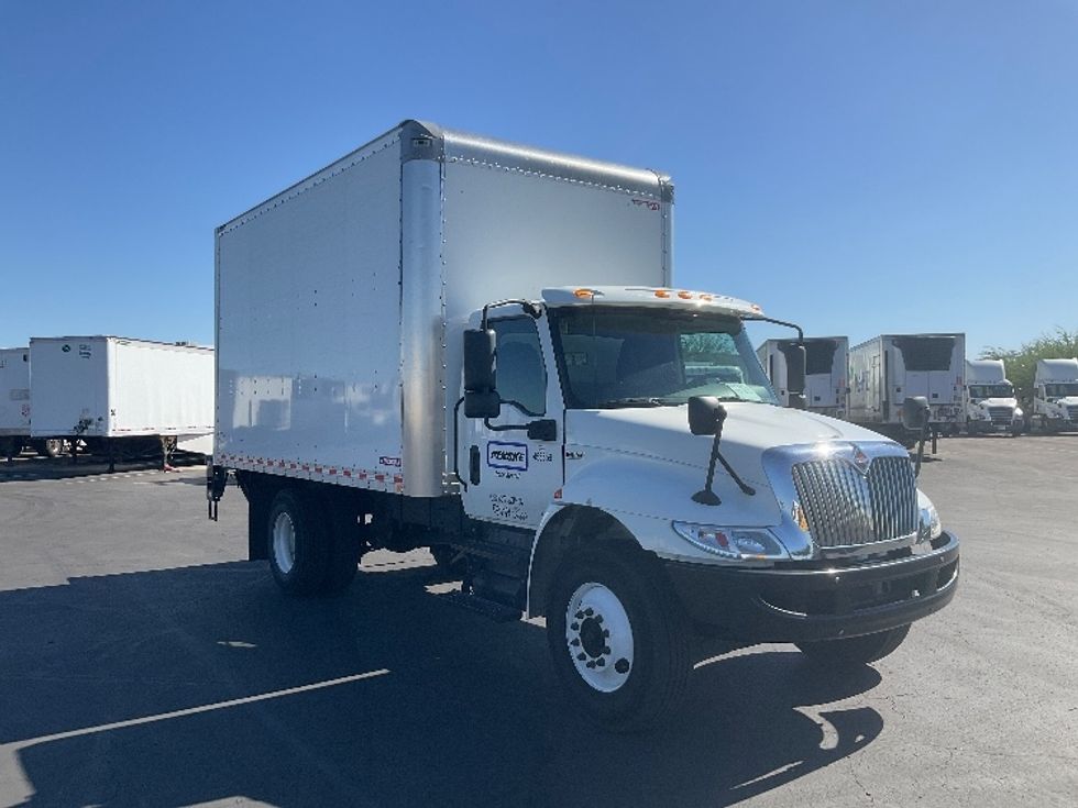 Medium Duty Box Truck-Light and Medium Duty Trucks-International-2022-MV607-Phoenix-AZ-236,662\n\t\tmiles-$ 39,750 - Image 1
