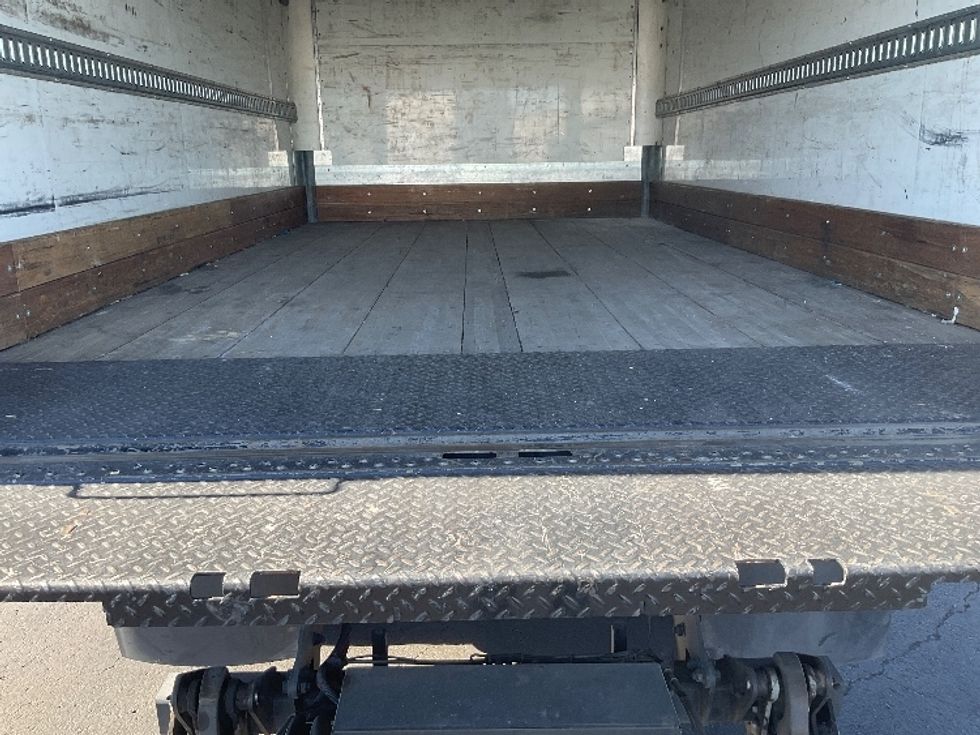 Medium Duty Box Truck-Light and Medium Duty Trucks-International-2022-MV607-Phoenix-AZ-236,662\n\t\tmiles-$ 39,750 - Image 10