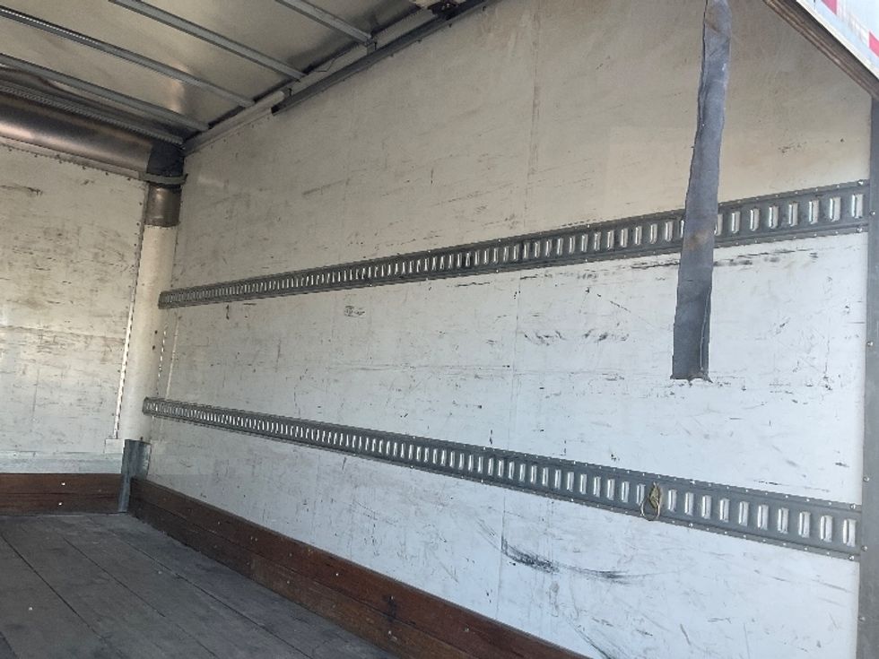 Medium Duty Box Truck-Light and Medium Duty Trucks-International-2022-MV607-Phoenix-AZ-236,662\n\t\tmiles-$ 39,750 - Image 12