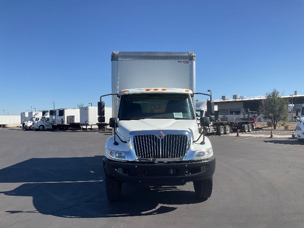 Medium Duty Box Truck-Light and Medium Duty Trucks-International-2022-MV607-Phoenix-AZ-236,662\n\t\tmiles-$ 39,750 - Image 2