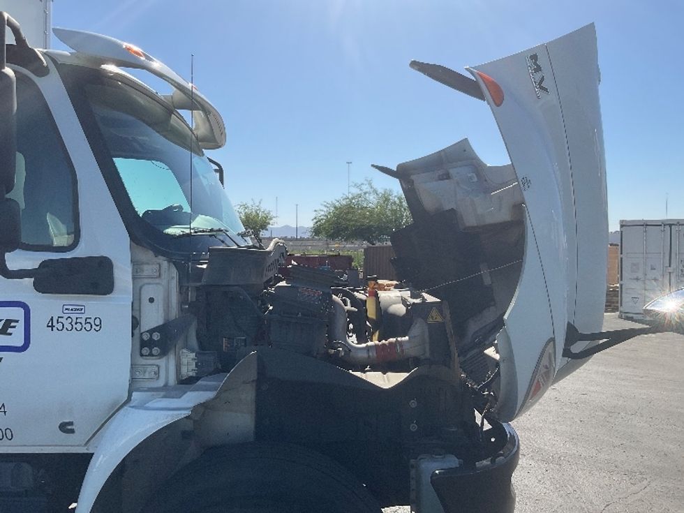 Medium Duty Box Truck-Light and Medium Duty Trucks-International-2022-MV607-Phoenix-AZ-236,662\n\t\tmiles-$ 39,750 - Image 23