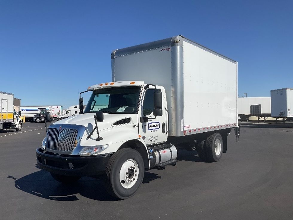 Medium Duty Box Truck-Light and Medium Duty Trucks-International-2022-MV607-Phoenix-AZ-236,662\n\t\tmiles-$ 39,750 - Image 3