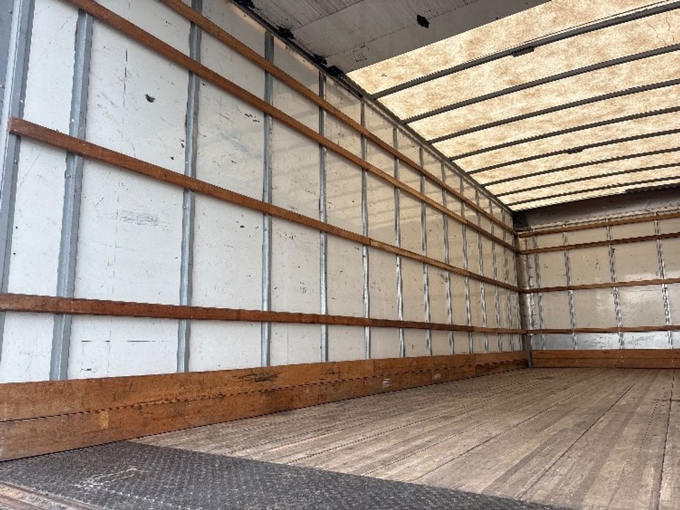 Medium Duty Box Truck-Light and Medium Duty Trucks-International-2022-MV607-Phoenix-AZ-255,437\n\t\tmiles-$ 35,250 - Image 10