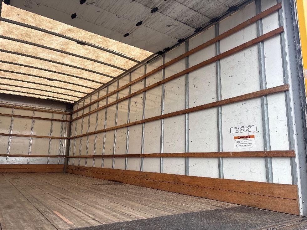 Medium Duty Box Truck-Light and Medium Duty Trucks-International-2022-MV607-Phoenix-AZ-255,437\n\t\tmiles-$ 35,250 - Image 11