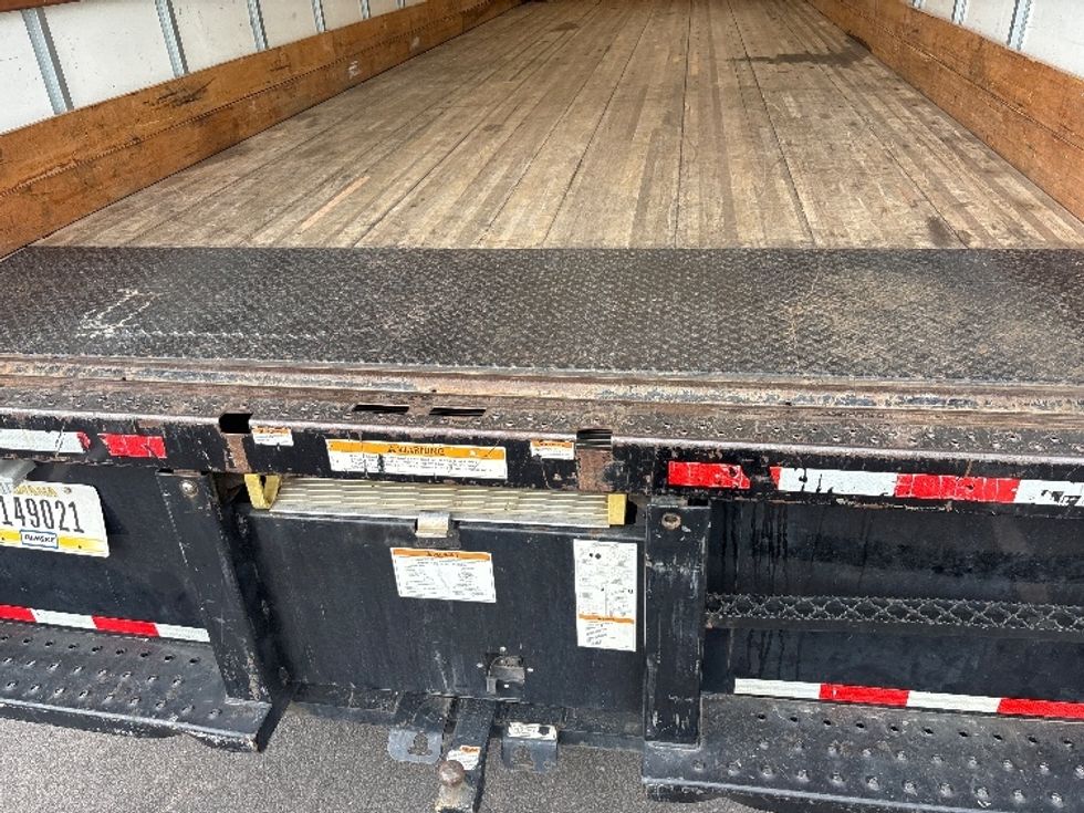 Medium Duty Box Truck-Light and Medium Duty Trucks-International-2022-MV607-Phoenix-AZ-255,437\n\t\tmiles-$ 35,250 - Image 9