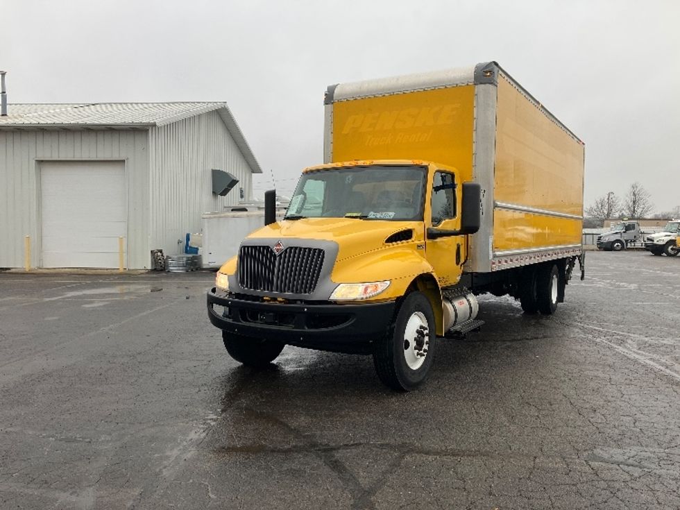 Medium Duty Box Truck-Light and Medium Duty Trucks-International-2022-MV607-Piqua-OH-114,725\n\t\tmiles-$ 70,000 - Image 3