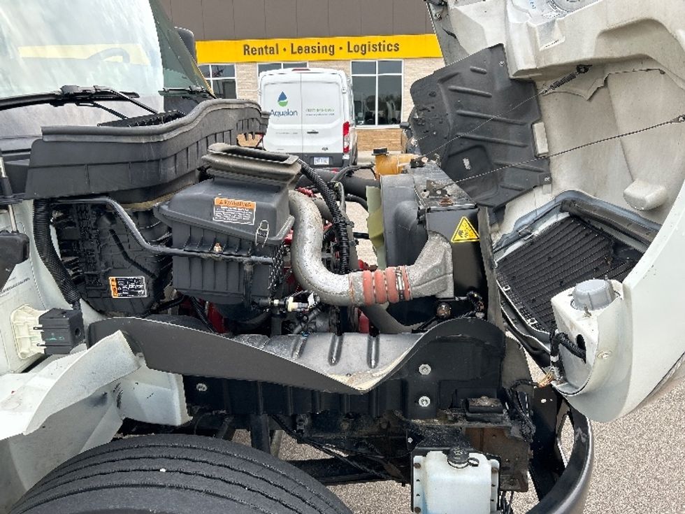 Medium Duty Box Truck-Light and Medium Duty Trucks-International-2022-MV607-Piqua-OH-140,217\n\t\tmiles-$ 60,000 - Image 23