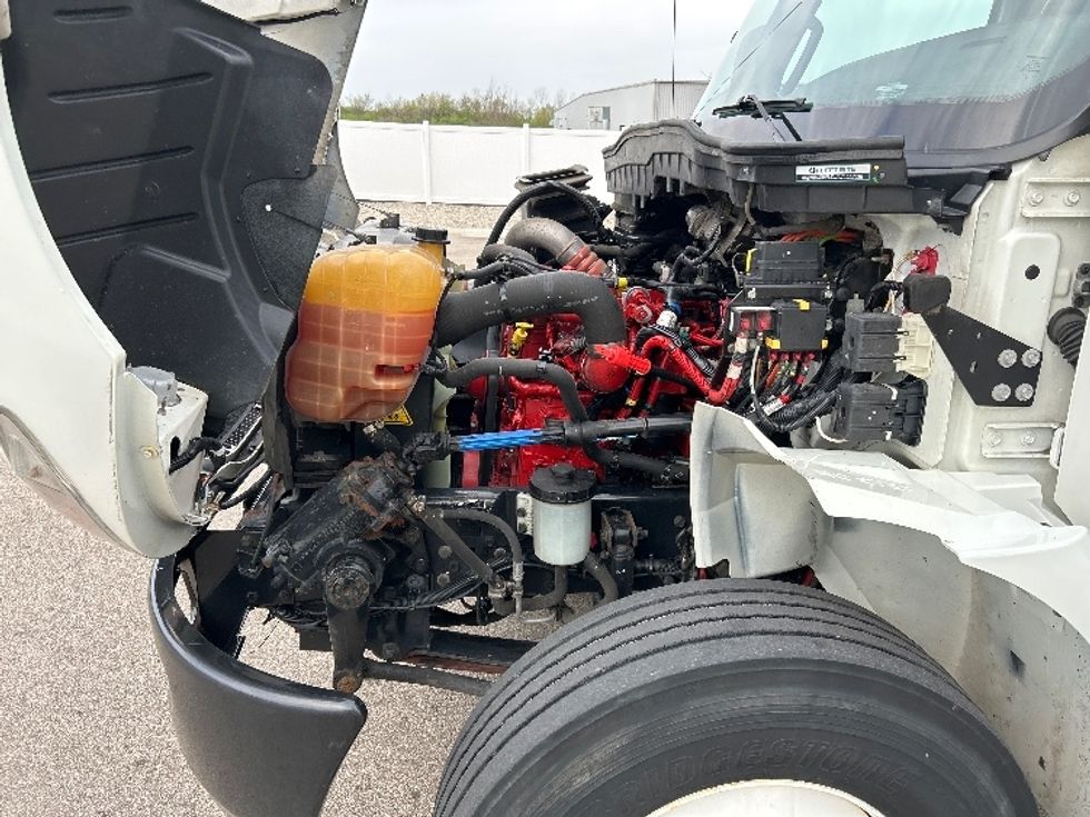 Medium Duty Box Truck-Light and Medium Duty Trucks-International-2022-MV607-Piqua-OH-140,217\n\t\tmiles-$ 60,000 - Image 24