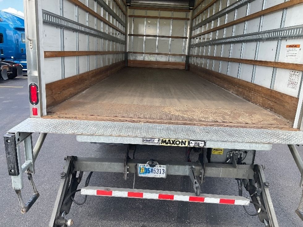Medium Duty Box Truck-Light and Medium Duty Trucks-International-2022-MV607-Piqua-OH-187,114\n\t\tmiles-$ 53,500 - Image 10