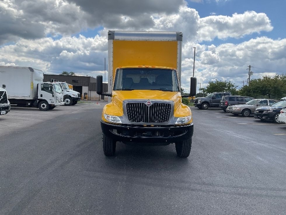 Medium Duty Box Truck-Light and Medium Duty Trucks-International-2022-MV607-Piqua-OH-187,114\n\t\tmiles-$ 53,500 - Image 2