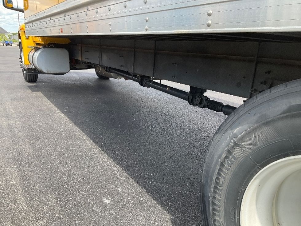 Medium Duty Box Truck-Light and Medium Duty Trucks-International-2022-MV607-Piqua-OH-187,114\n\t\tmiles-$ 53,500 - Image 5