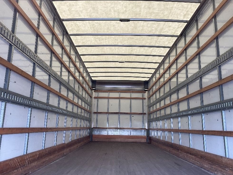 Medium Duty Box Truck-Light and Medium Duty Trucks-International-2022-MV607-Piqua-OH-187,114\n\t\tmiles-$ 53,500 - Image 8