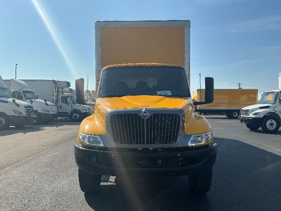Medium Duty Box Truck-Light and Medium Duty Trucks-International-2022-MV607-Piqua-OH-196,110\n\t\tmiles-$ 50,250 - Image 2