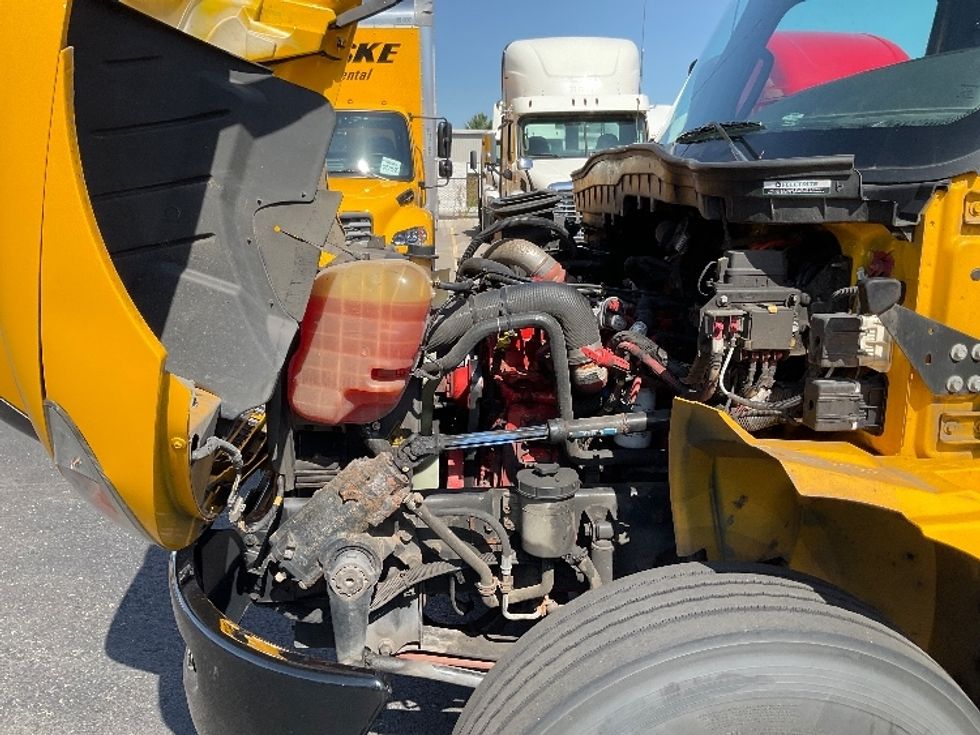 Medium Duty Box Truck-Light and Medium Duty Trucks-International-2022-MV607-Piqua-OH-196,699\n\t\tmiles-$ 52,500 - Image 24