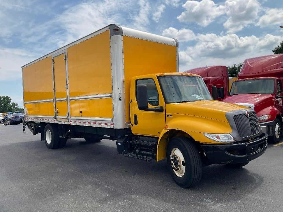 Medium Duty Box Truck-Light and Medium Duty Trucks-International-2022-MV607-Piqua-OH-198,984\n\t\tmiles-$ 49,750 - Image 1