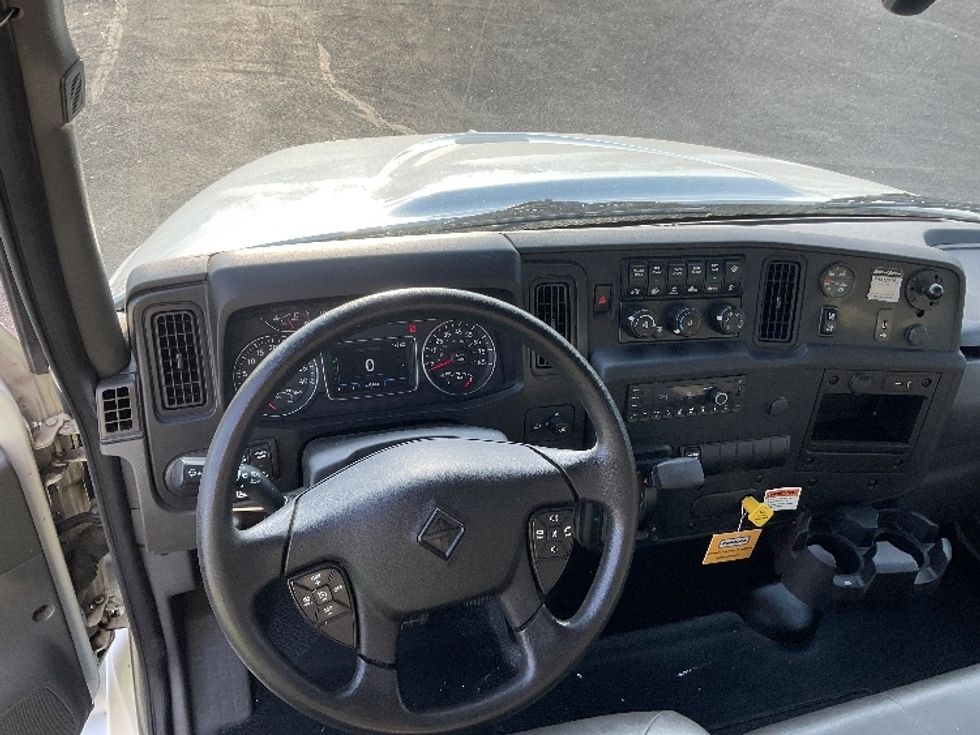Medium Duty Box Truck-Light and Medium Duty Trucks-International-2022-MV607-Piqua-OH-237,097\n\t\tmiles-$ 46,750 - Image 18