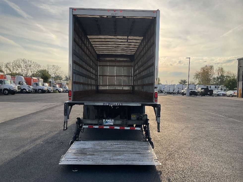 Medium Duty Box Truck-Light and Medium Duty Trucks-International-2022-MV607-Piqua-OH-237,097\n\t\tmiles-$ 46,750 - Image 9