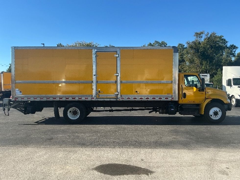 Medium Duty Box Truck-Light and Medium Duty Trucks-International-2022-MV607-Piqua-OH-237,192\n\t\tmiles-$ 45,750 - Image 15