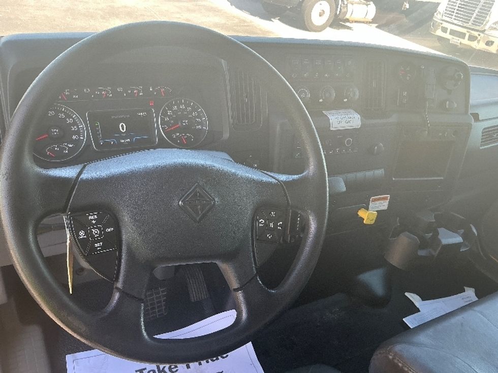 Medium Duty Box Truck-Light and Medium Duty Trucks-International-2022-MV607-Piqua-OH-237,192\n\t\tmiles-$ 45,750 - Image 18