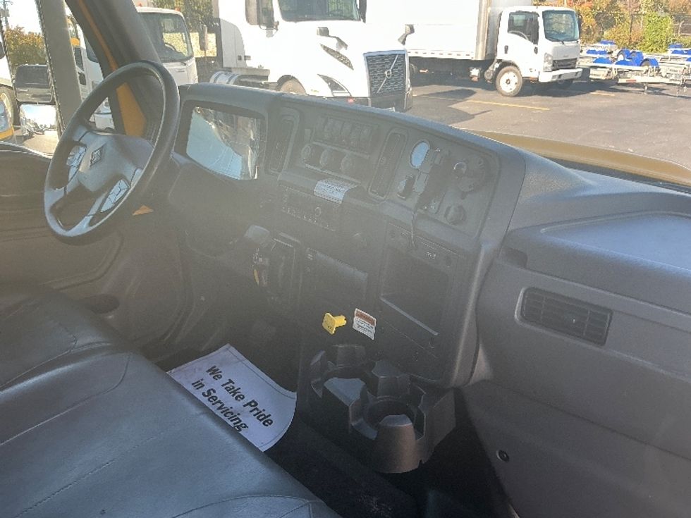 Medium Duty Box Truck-Light and Medium Duty Trucks-International-2022-MV607-Piqua-OH-237,192\n\t\tmiles-$ 45,750 - Image 22