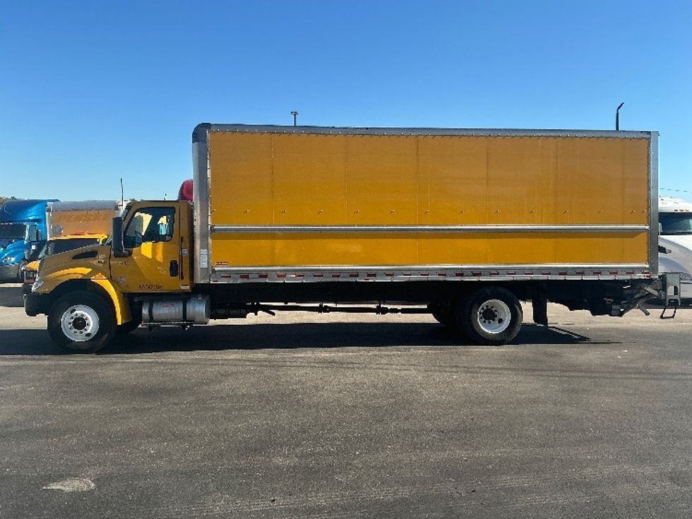 Medium Duty Box Truck-Light and Medium Duty Trucks-International-2022-MV607-Piqua-OH-237,192\n\t\tmiles-$ 45,750 - Image 4
