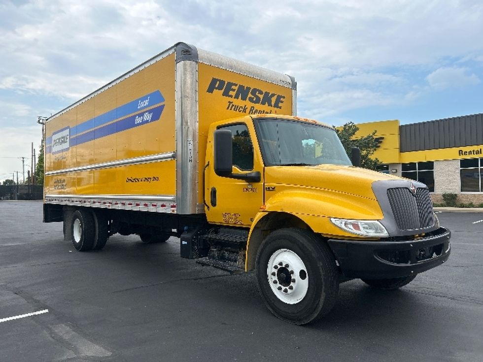 Medium Duty Box Truck-Light and Medium Duty Trucks-International-2022-MV607-Pittsburgh-PA-242,591\n\t\tmiles-$ 38,500 - Image 1