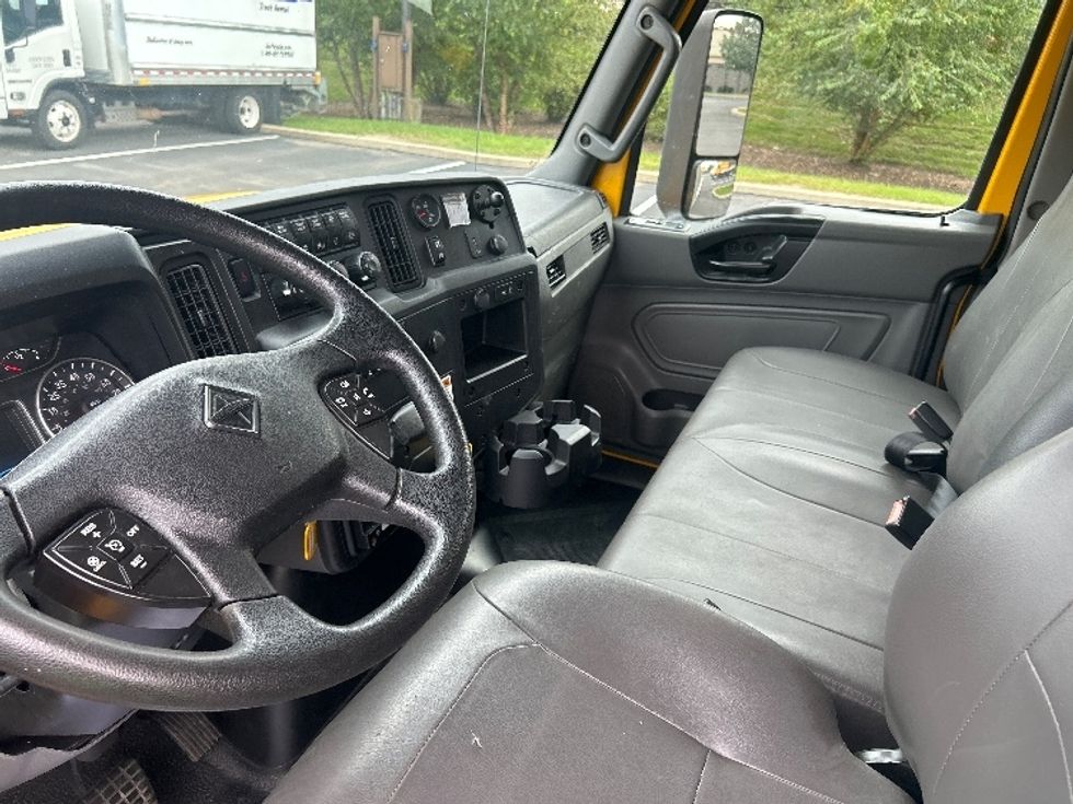 Medium Duty Box Truck-Light and Medium Duty Trucks-International-2022-MV607-Pittsburgh-PA-242,591\n\t\tmiles-$ 38,500 - Image 19