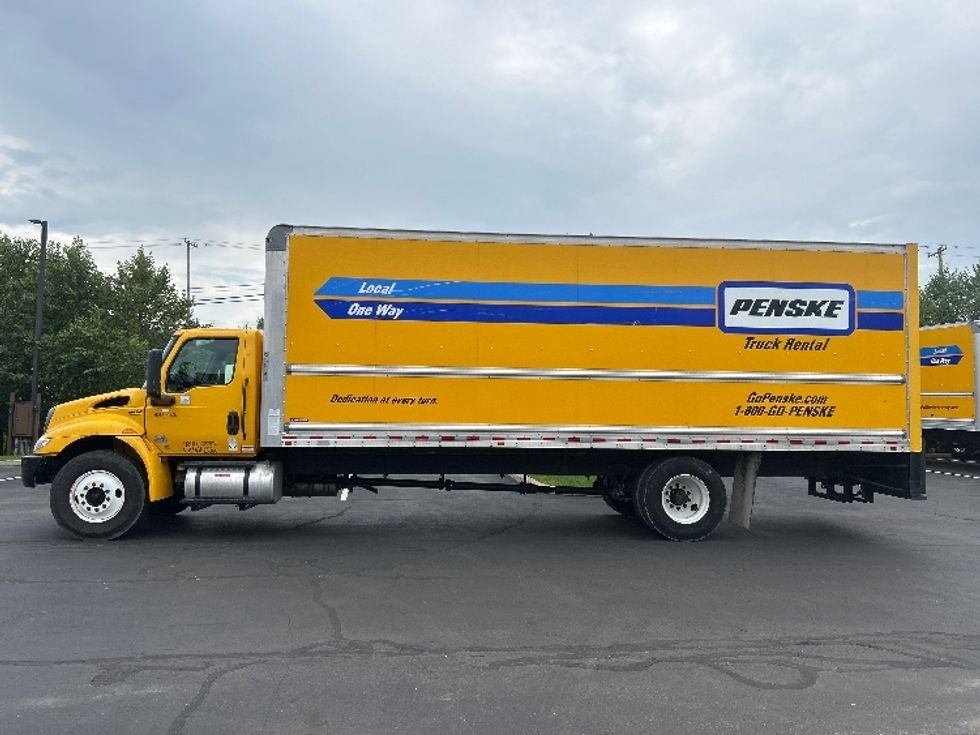Medium Duty Box Truck-Light and Medium Duty Trucks-International-2022-MV607-Pittsburgh-PA-242,591\n\t\tmiles-$ 38,500 - Image 4