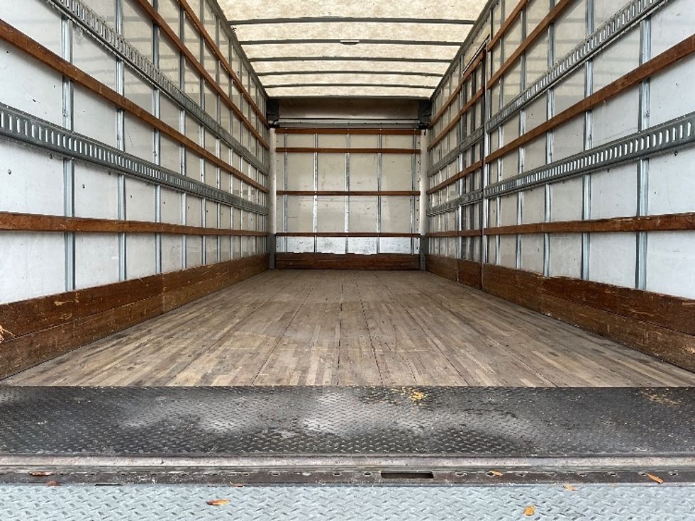 Medium Duty Box Truck-Light and Medium Duty Trucks-International-2022-MV607-Pompano Beach-FL-227,454\n\t\tmiles-$ 43,250 - Image 10