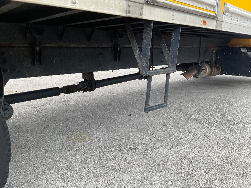 Medium Duty Box Truck-Light and Medium Duty Trucks-International-2022-MV607-Pompano Beach-FL-227,454\n\t\tmiles-$ 43,250 - Image 14
