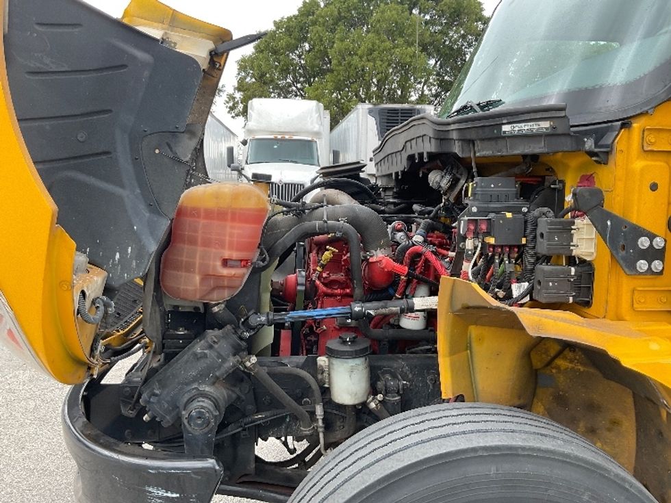 Medium Duty Box Truck-Light and Medium Duty Trucks-International-2022-MV607-Pompano Beach-FL-227,454\n\t\tmiles-$ 43,250 - Image 24