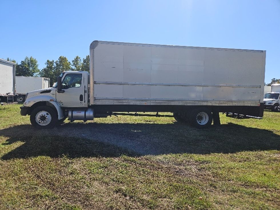 Medium Duty Box Truck-Light and Medium Duty Trucks-International-2022-MV607-Poplar Bluff-MO-248,171\n\t\tmiles-$ 41,500 - Image 4