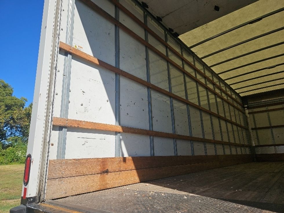 Medium Duty Box Truck-Light and Medium Duty Trucks-International-2022-MV607-Poplar Bluff-MO-248,171\n\t\tmiles-$ 41,500 - Image 10