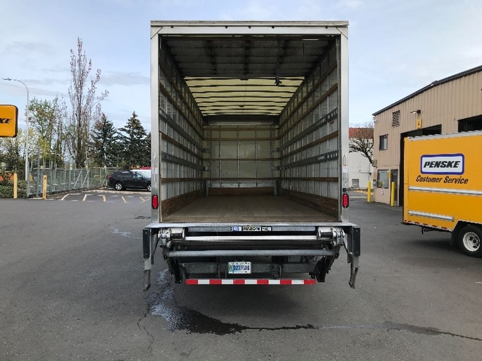 Medium Duty Box Truck-Light and Medium Duty Trucks-International-2022-MV607-Portland-OR-139,735\n\t\tmiles-$ 68,000 - Image 15