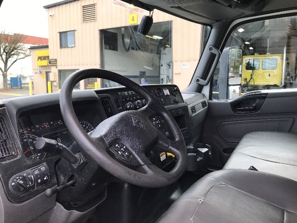 Medium Duty Box Truck-Light and Medium Duty Trucks-International-2022-MV607-Portland-OR-139,735\n\t\tmiles-$ 68,000 - Image 18