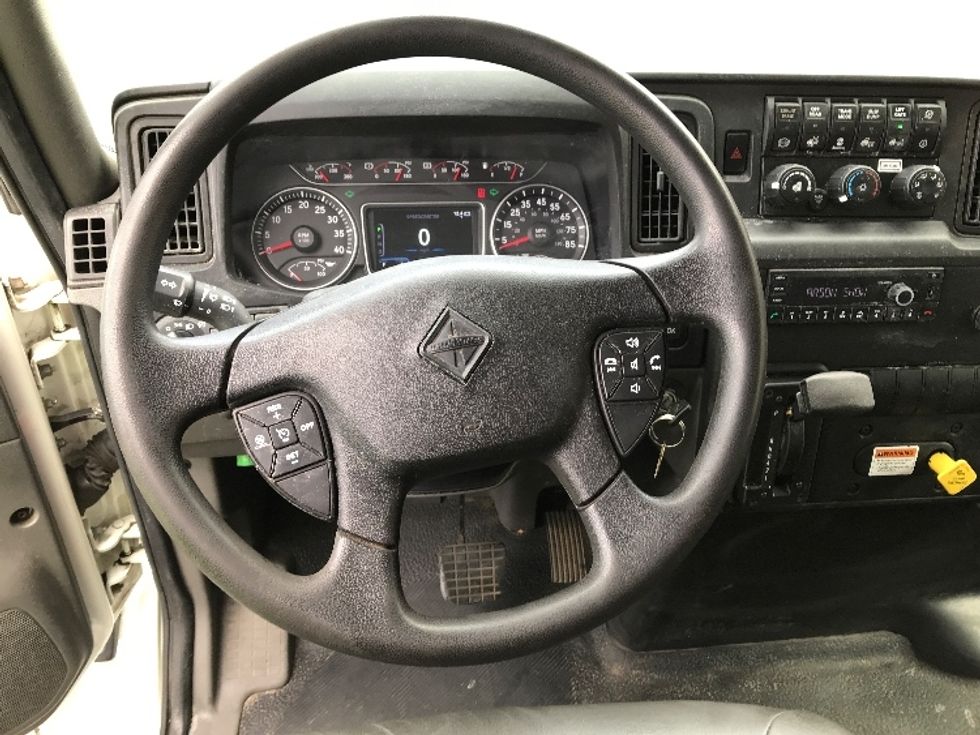 Medium Duty Box Truck-Light and Medium Duty Trucks-International-2022-MV607-Portland-OR-139,735\n\t\tmiles-$ 68,000 - Image 19