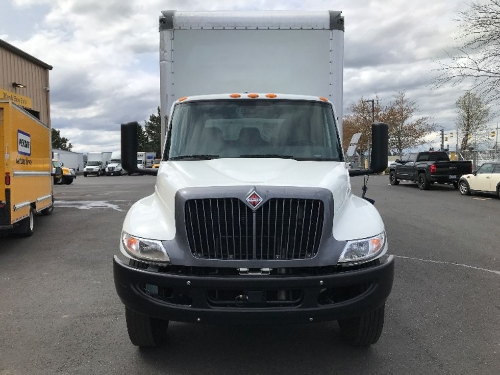 Medium Duty Box Truck-Light and Medium Duty Trucks-International-2022-MV607-Portland-OR-139,735\n\t\tmiles-$ 68,000 - Image 2