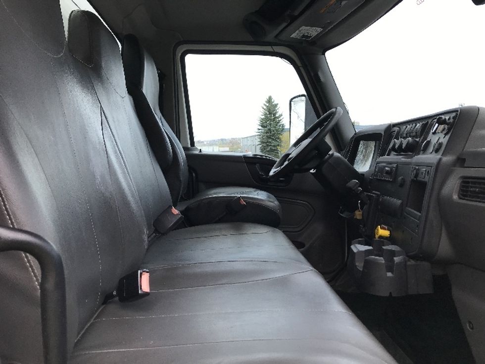 Medium Duty Box Truck-Light and Medium Duty Trucks-International-2022-MV607-Portland-OR-139,735\n\t\tmiles-$ 68,000 - Image 22