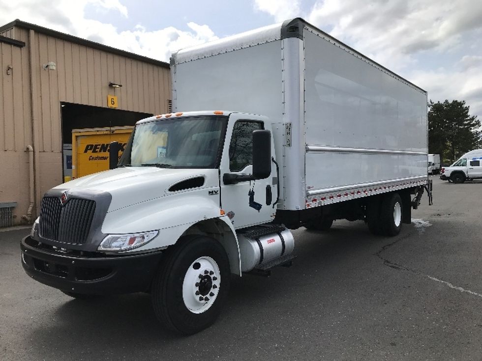 Medium Duty Box Truck-Light and Medium Duty Trucks-International-2022-MV607-Portland-OR-139,735\n\t\tmiles-$ 68,000 - Image 3