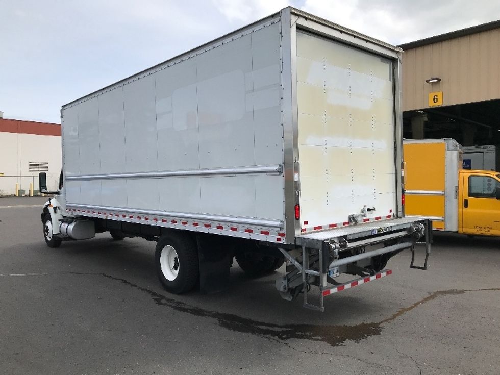 Medium Duty Box Truck-Light and Medium Duty Trucks-International-2022-MV607-Portland-OR-139,735\n\t\tmiles-$ 68,000 - Image 6